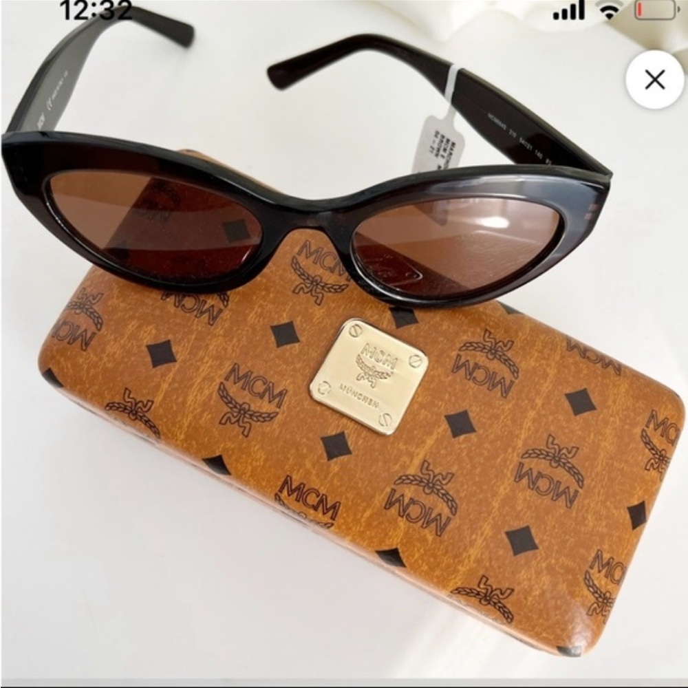Mcm sun glasses